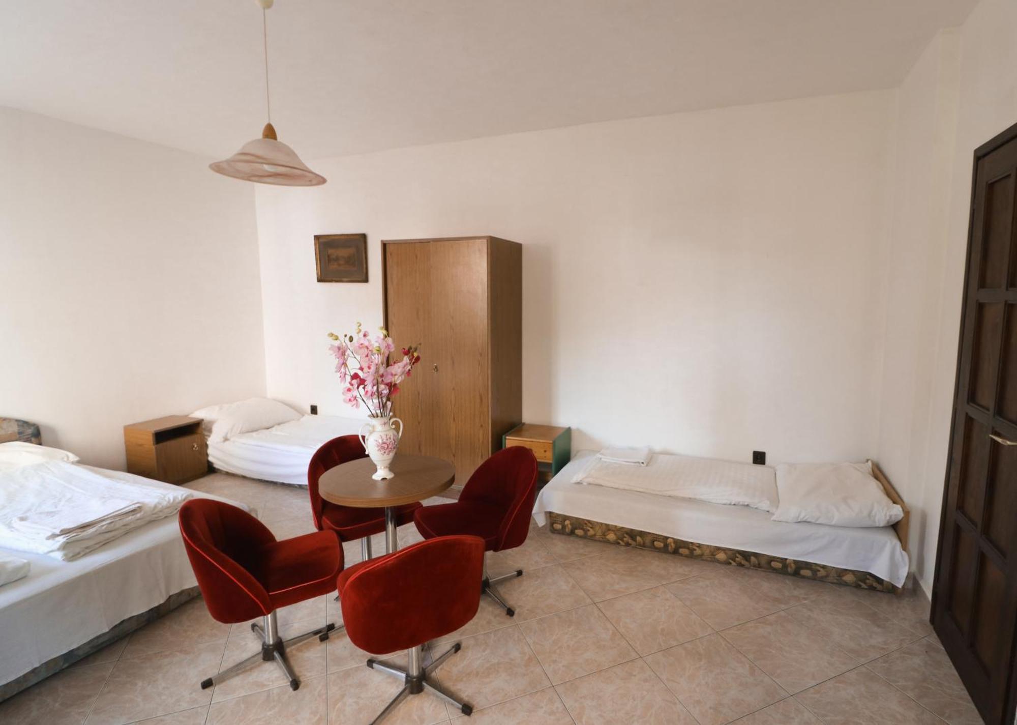 Mueller'S 3 Apartment Siofok Ngoại thất bức ảnh